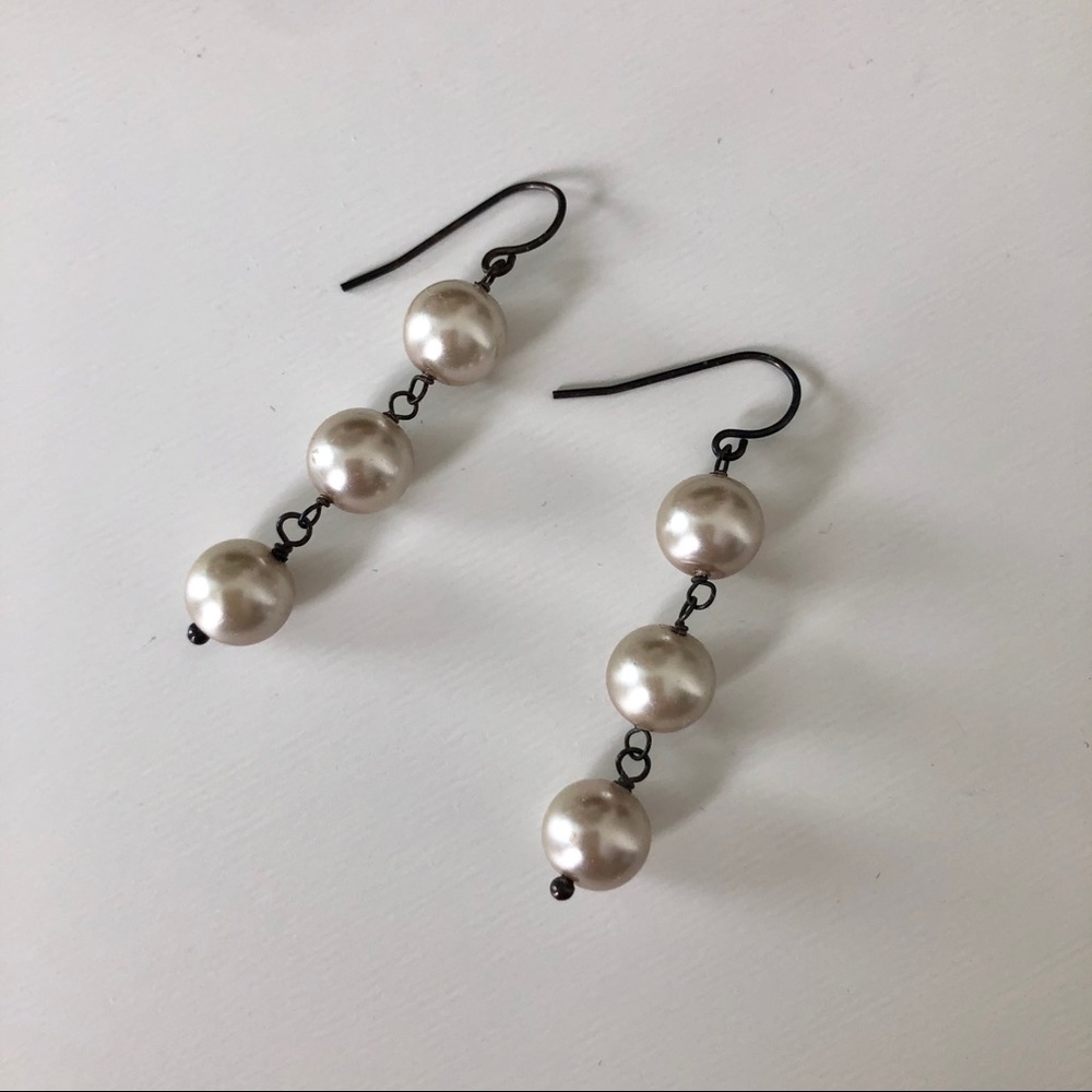 3 pearl drop earrings